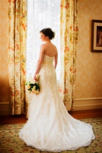 Lindsays Wedding Dress Story