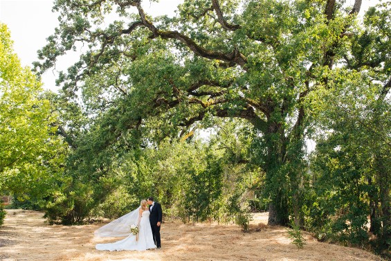 Melissa and new husband on perfect wedding day. 