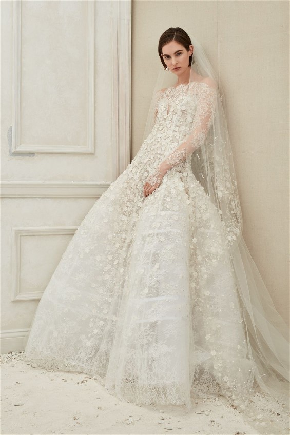 Oscar de la Renta wedding gowns were my favorite. His timeless styles are elegant and whimsical.