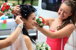 Choosing bride and bridesmaid hairstyles is an important part of the day