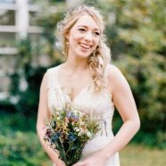 Sarah’s Vintage Inspired Wedding Dress is Stunning